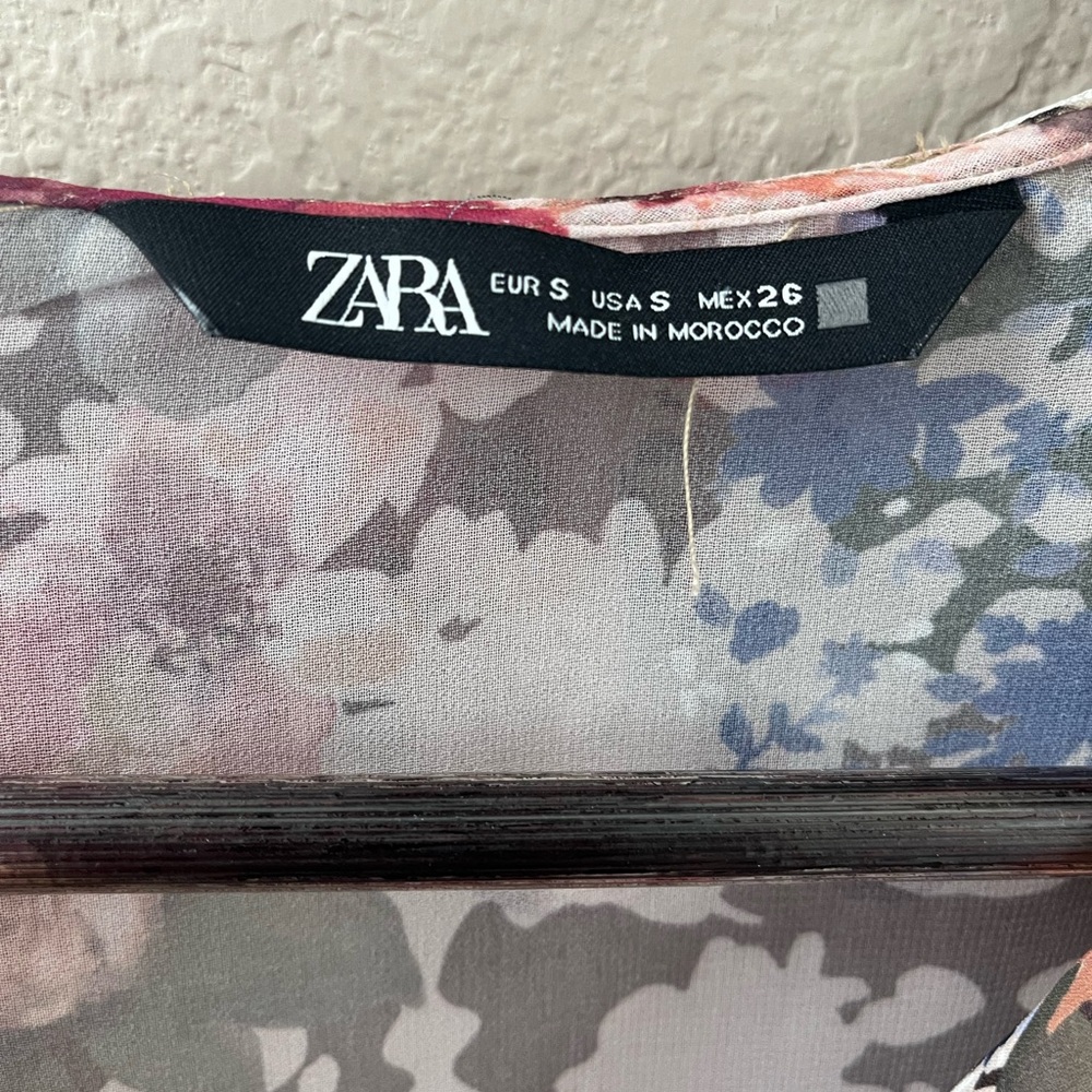 Zara Multicolor Floral Ruffle Blouse - Picture 5 of 8